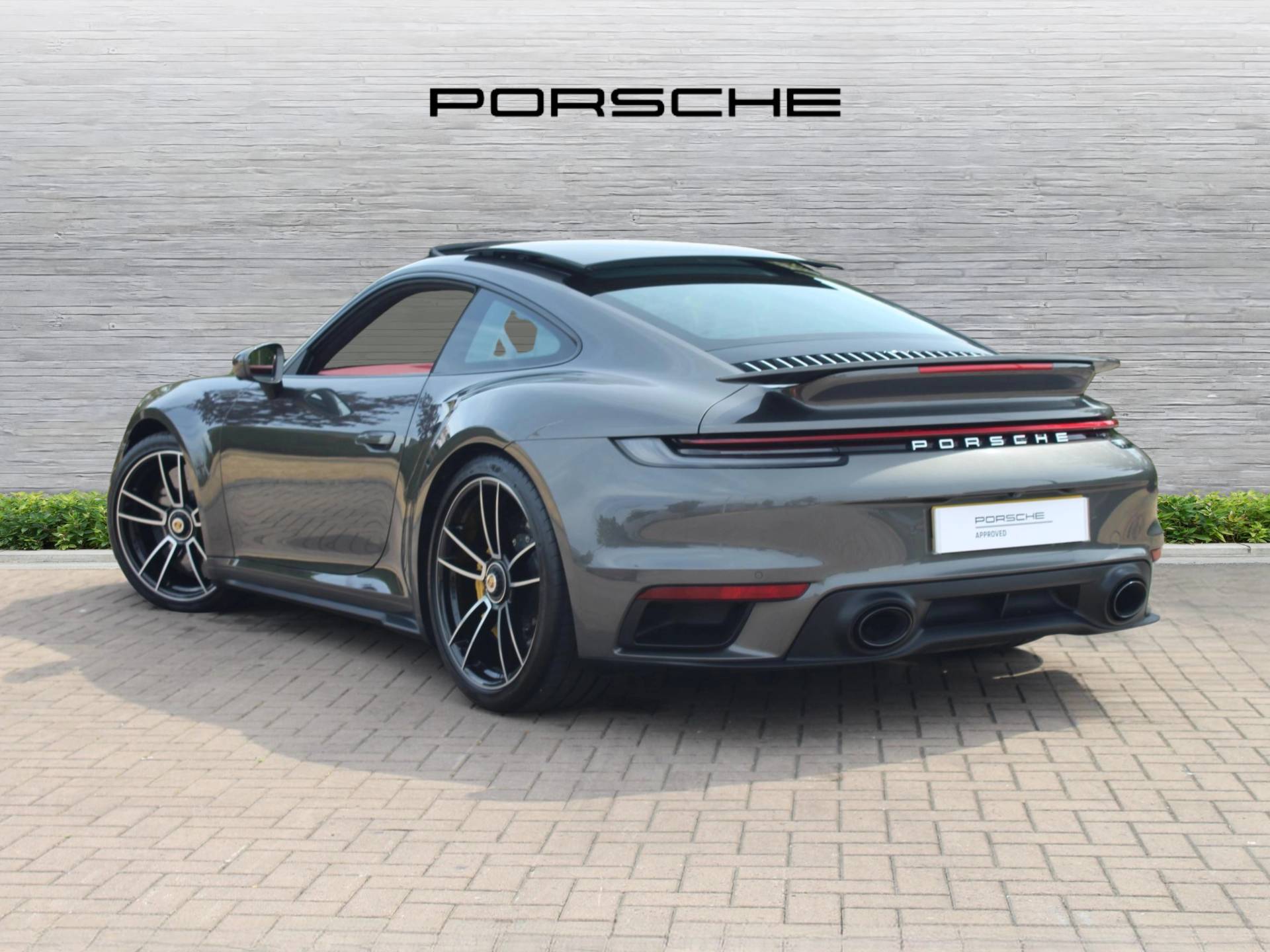 911 Turbo S, photo 2 of 65