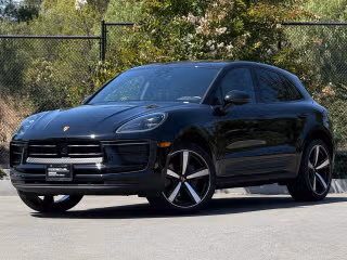 2026 Porsche Macan's photo
