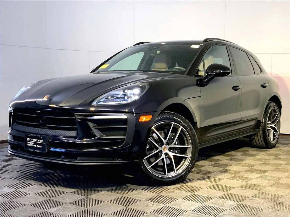 2025 Porsche Macan Base