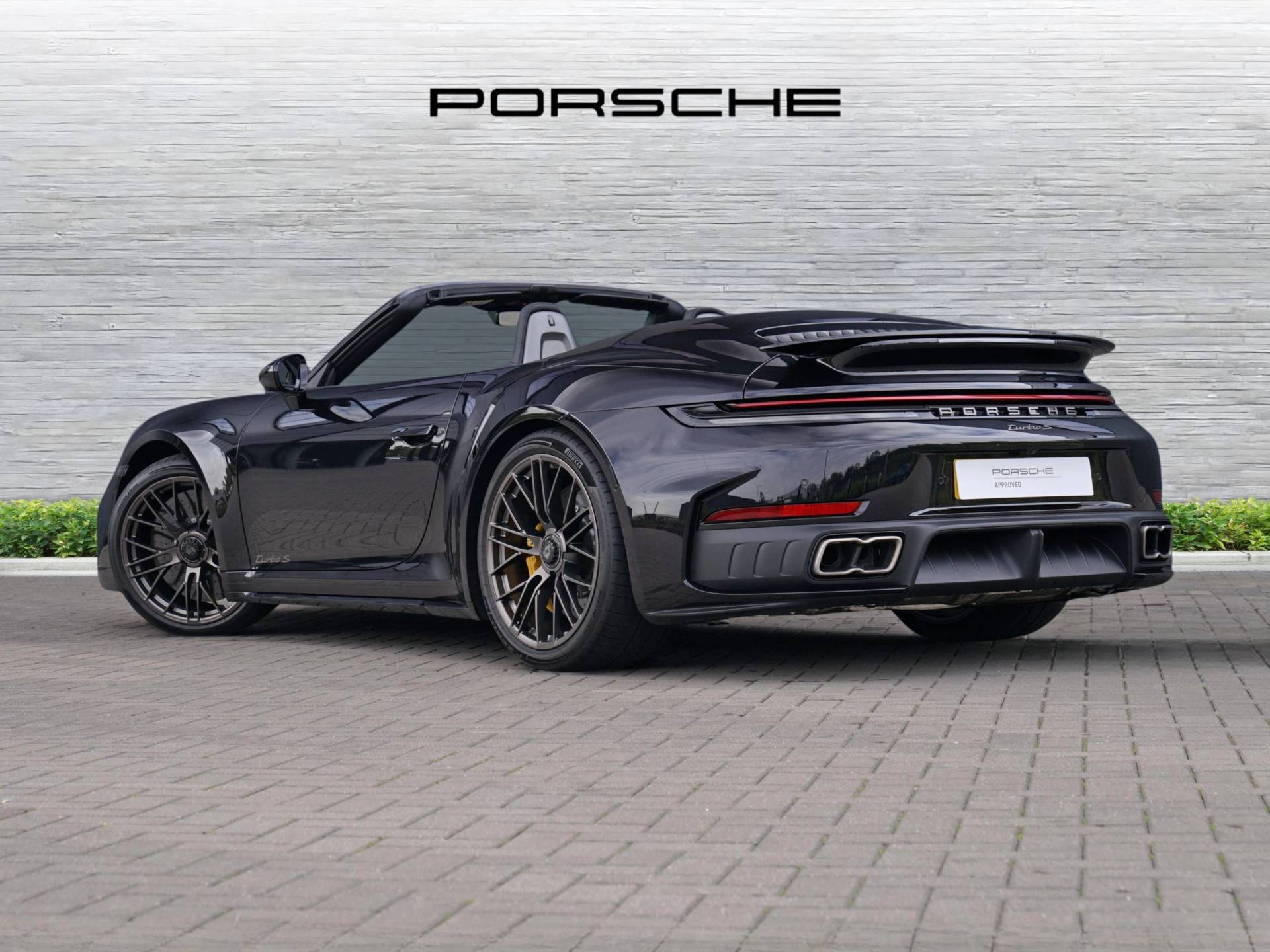 911 Turbo S Cabriolet, photo 2 of 75
