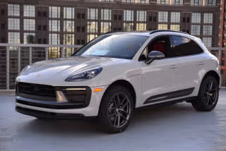 2026 Porsche Macan T's photo