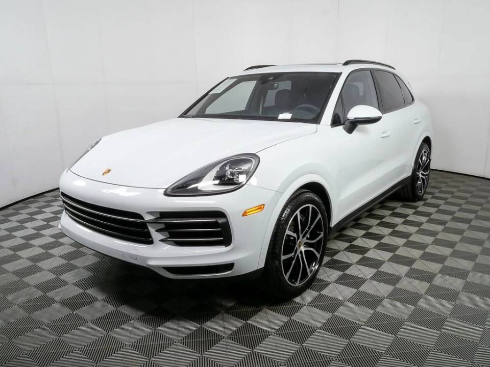 2023 Porsche Cayenne Base