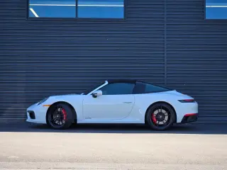 2023 Porsche 911 GTS - Photo 21
