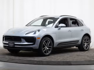 2022 Porsche Macan -'s photo