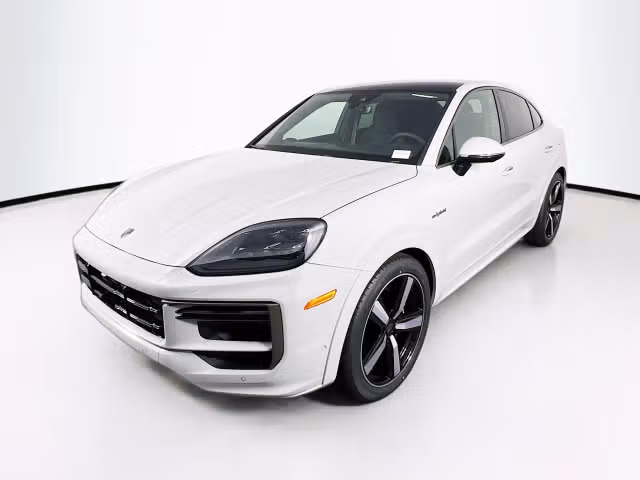 2026 Porsche Cayenne Coup Turbo E-Hybrid - Photo 2