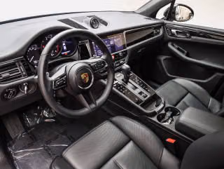 2025 Porsche Macan Base - Photo 25
