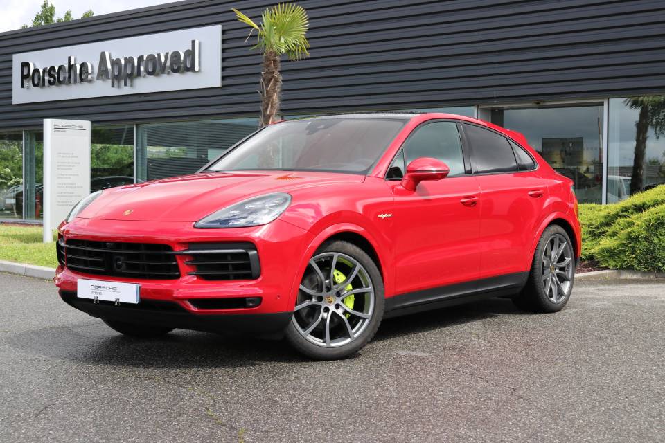 Achetez un Porsche Cayenne EHybrid Coupé d'occasion ou dans votre Centre Porsche Toulouse