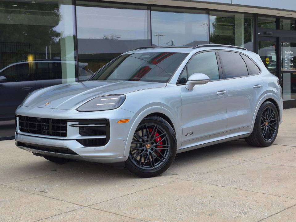 2026 Porsche Cayenne GTS