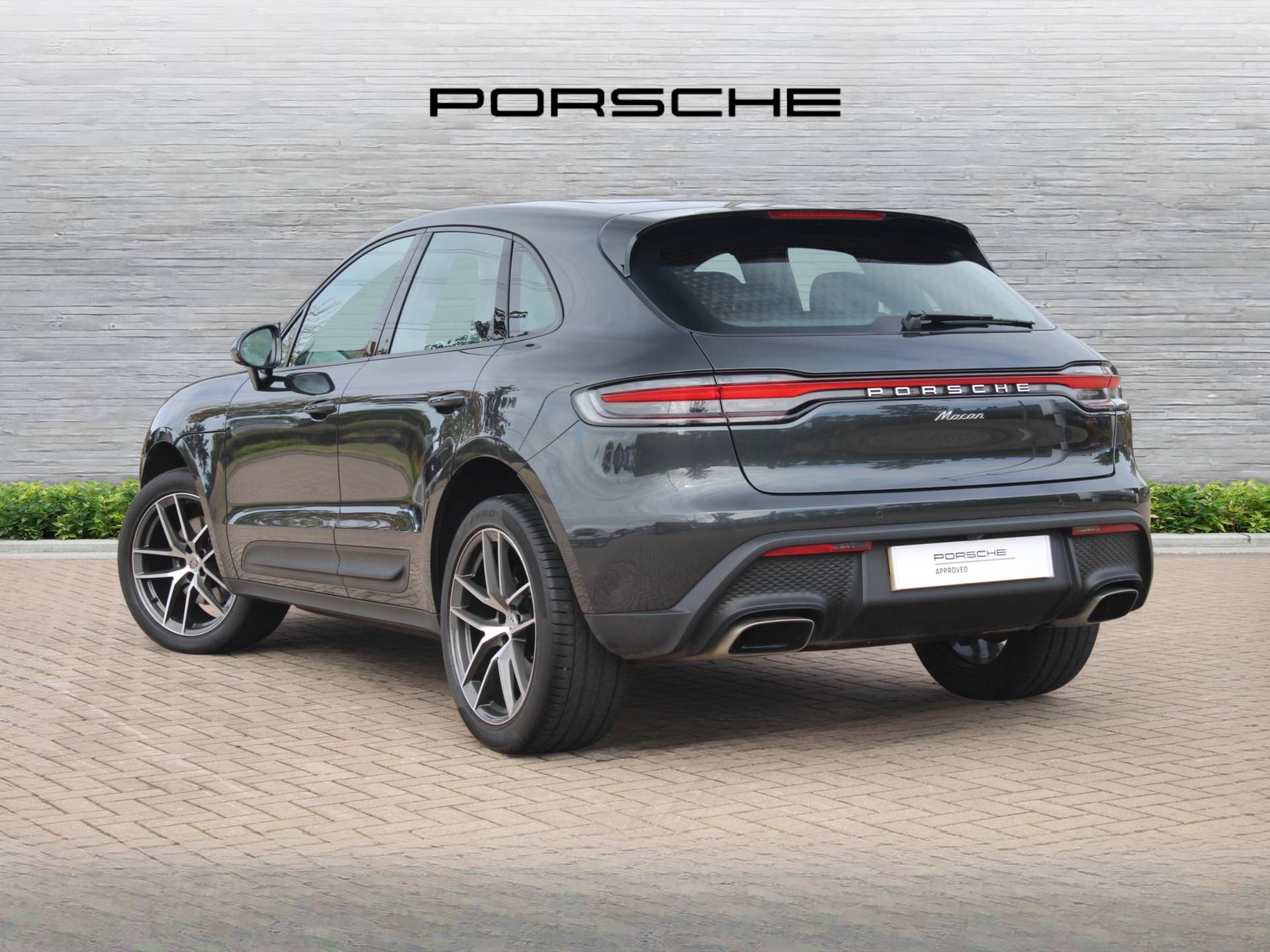 Macan, photo 2 of 53