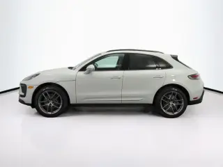 2025 Porsche Macan Base - Photo 13