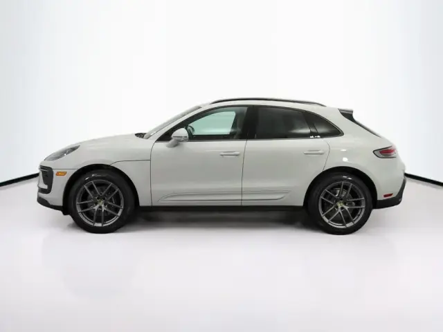 2025 Porsche Macan Base - Photo 14