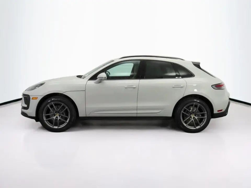 2025 Porsche Macan Base - Photo 15