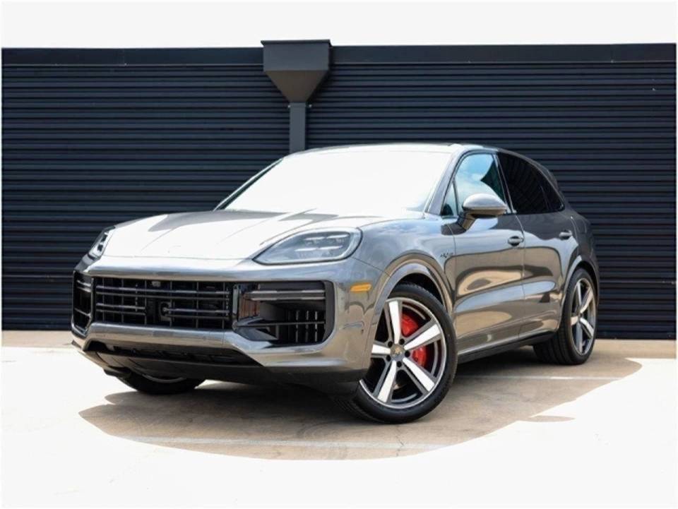 2025 Porsche Cayenne