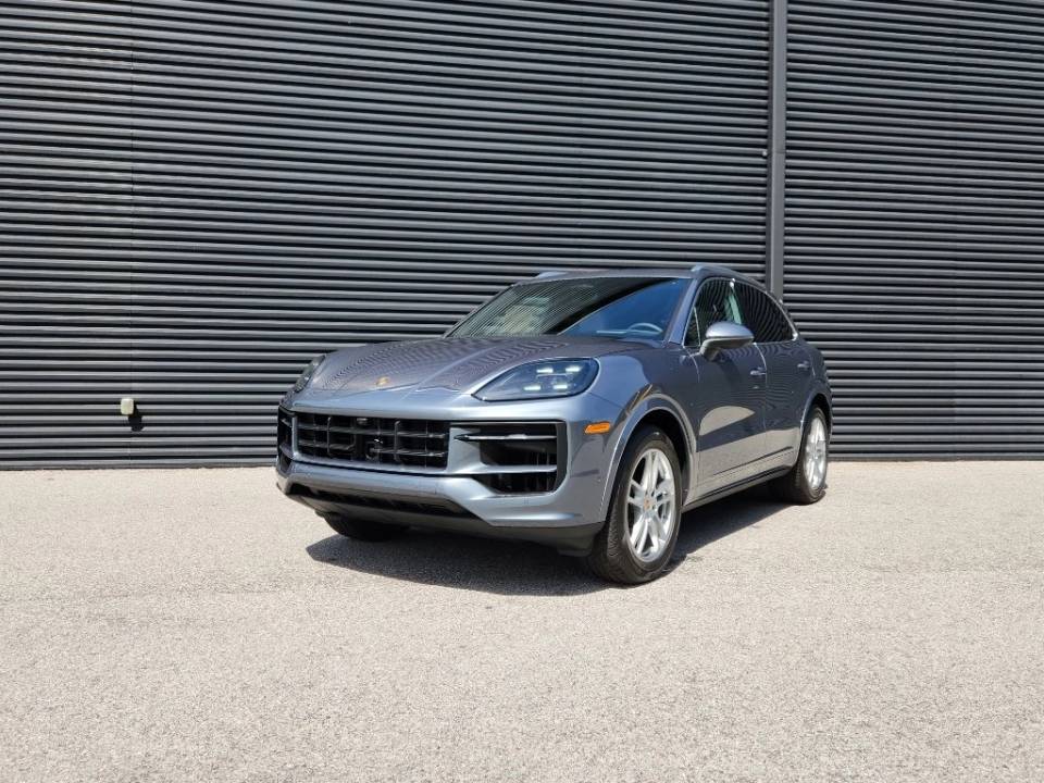 2026 Porsche Cayenne Base