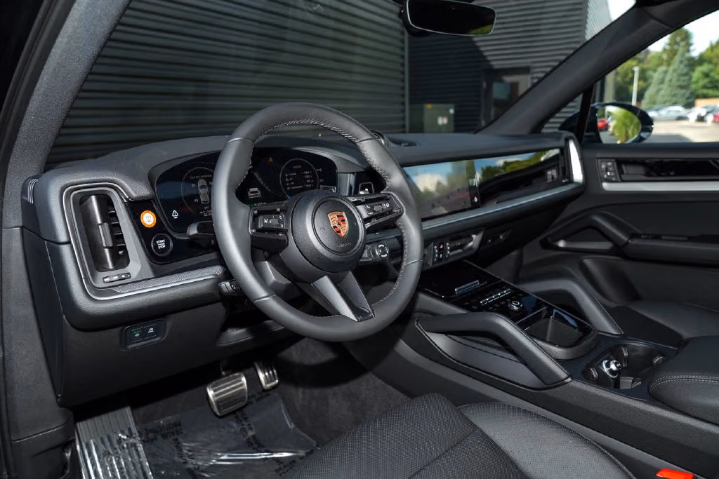 2026 Porsche Cayenne S E-Hybrid - Photo 28