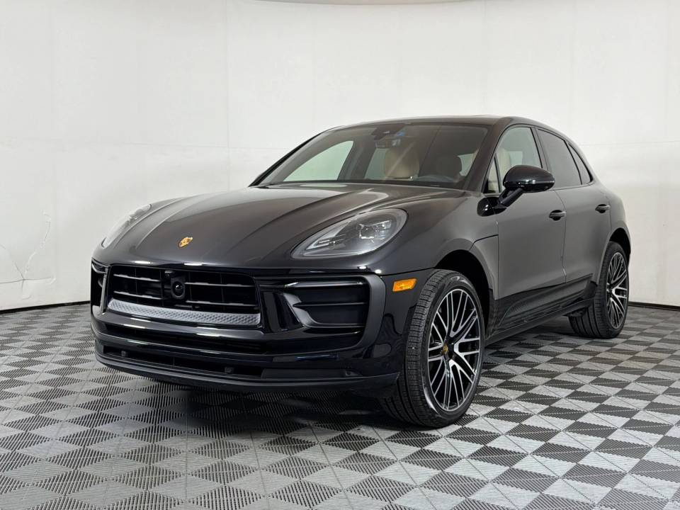 2026 Porsche Macan
