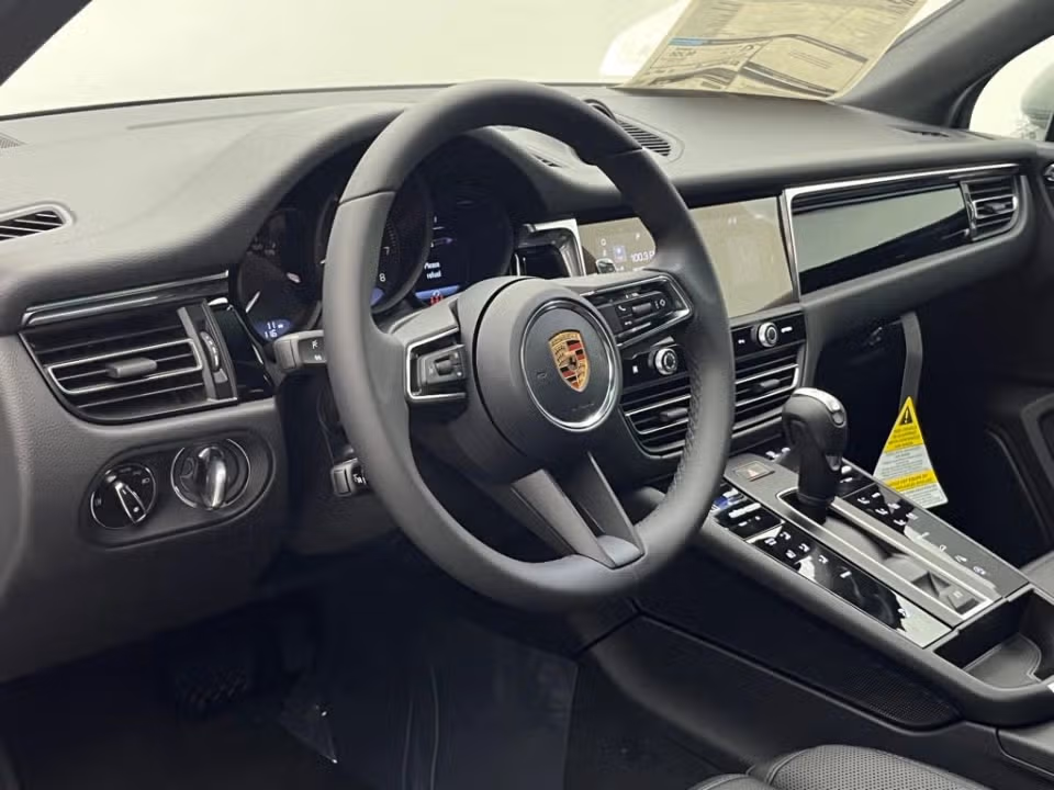 2026 Porsche Macan Base - Photo 27