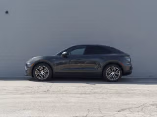 2026 Porsche Macan Base - Photo 9