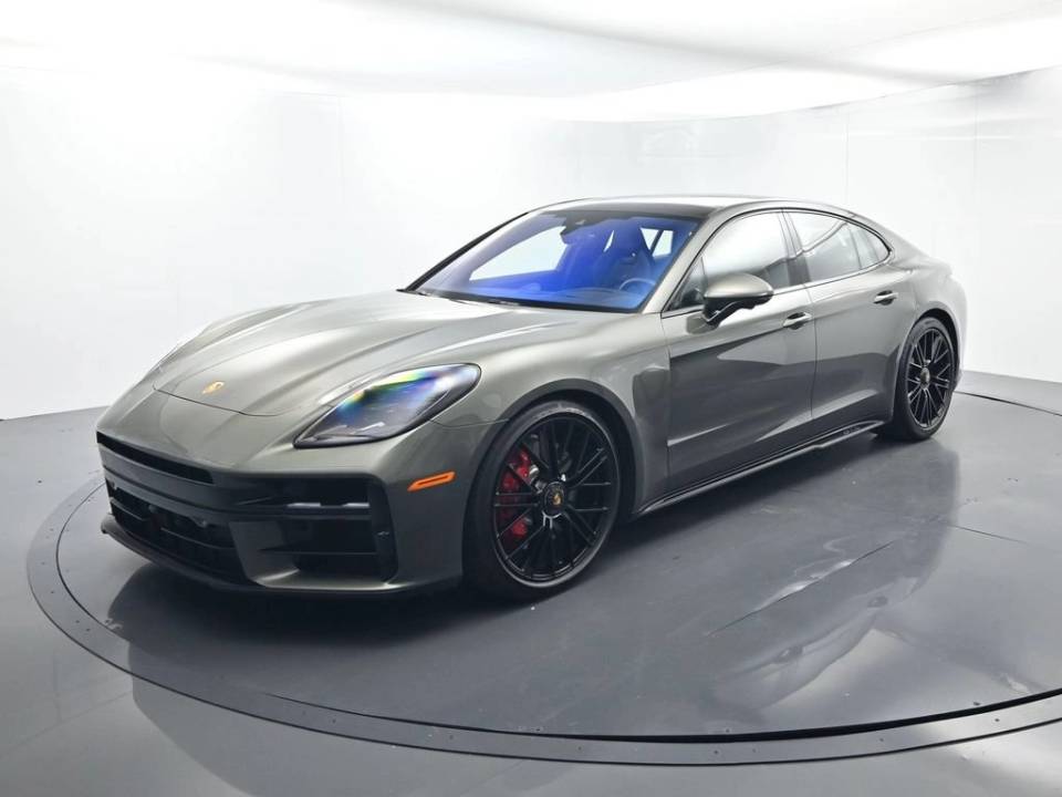2026 Porsche Panamera