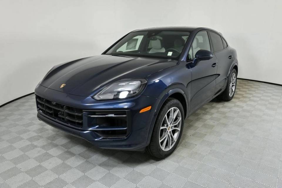 2025 Porsche Cayenne Coup Base