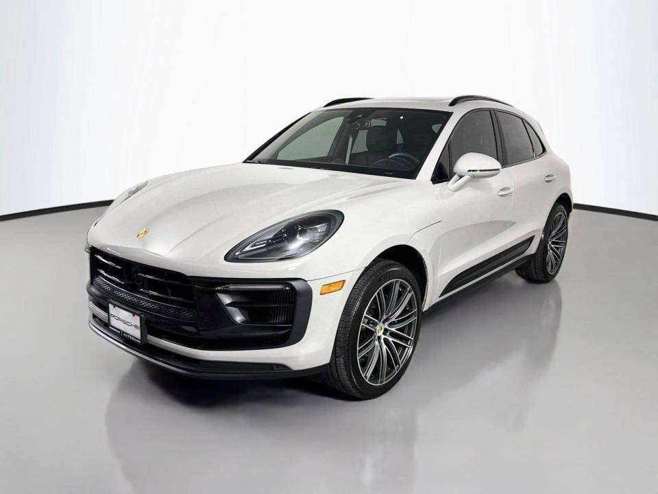 2025 Porsche Macan GTS
