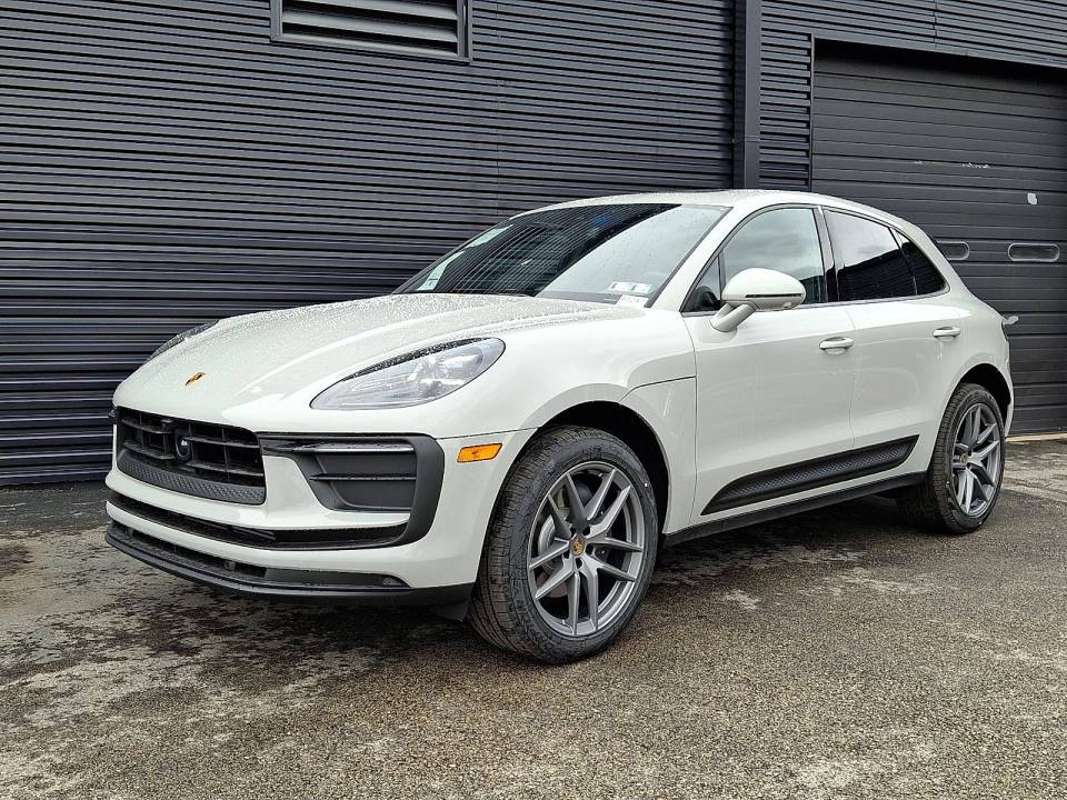 2026 Porsche Macan