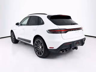 2026 Porsche Macan S - Photo 17