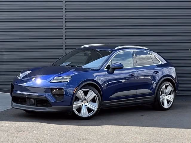 Used 2024 Porsche Macan Base with VIN WP1AA2XA6RL000149 for sale in East Hartford, CT