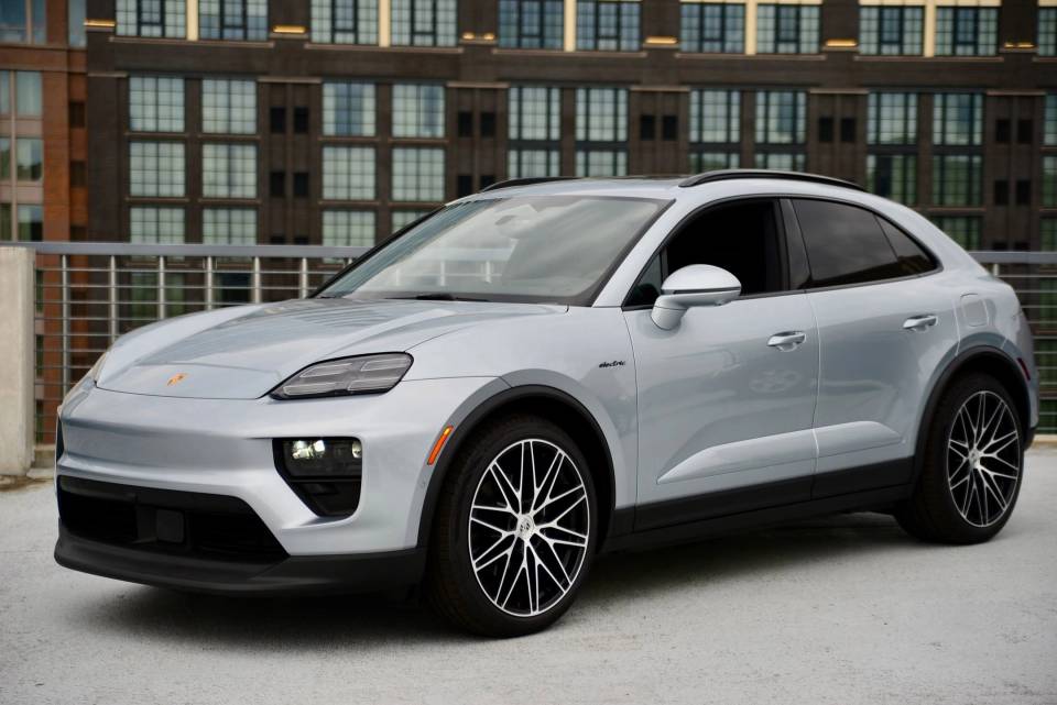 2025 Porsche Macan