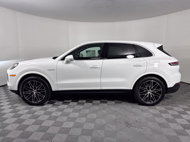 2026 Porsche Cayenne E-Hybrid - Photo 10
