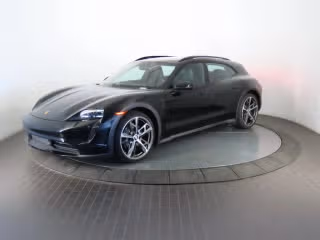 2024 Porsche Taycan 4 Cross Turismo's photo