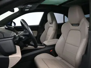 2024 Porsche Macan Turbo Electric - Photo 37