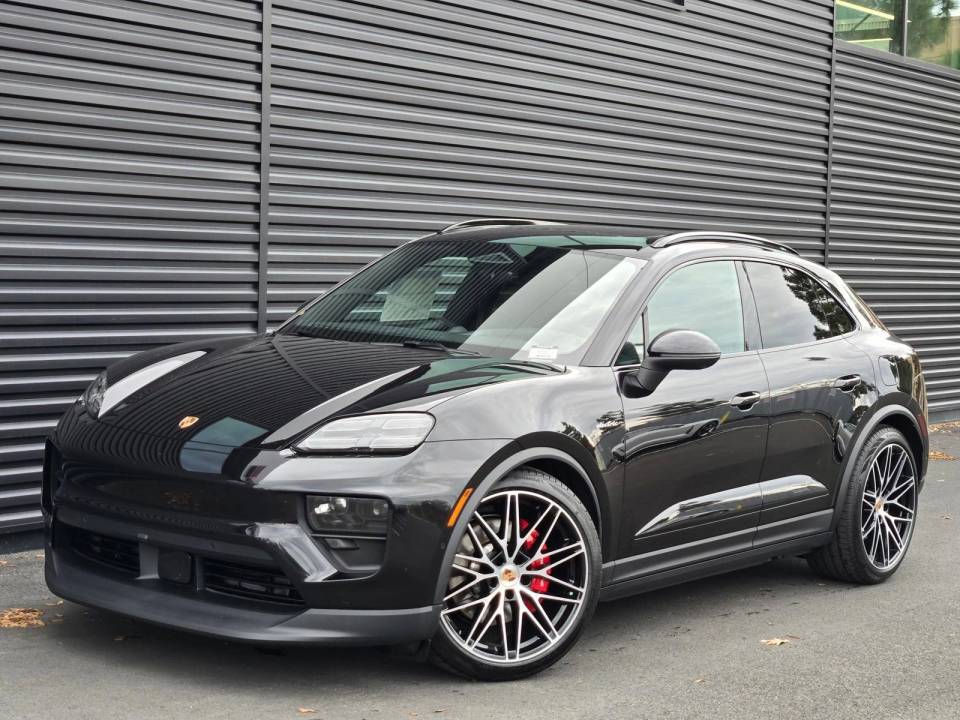 2025 Porsche Macan