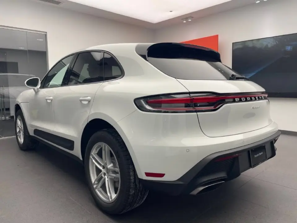 2026 Porsche Macan Base - Photo 23