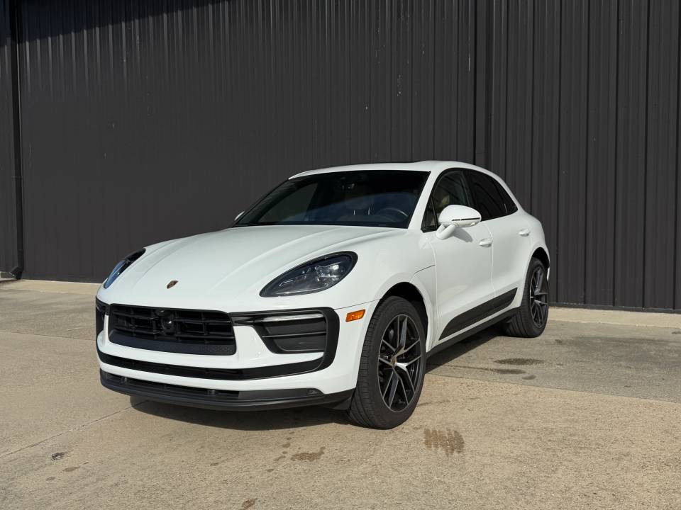 2023 Porsche Macan
