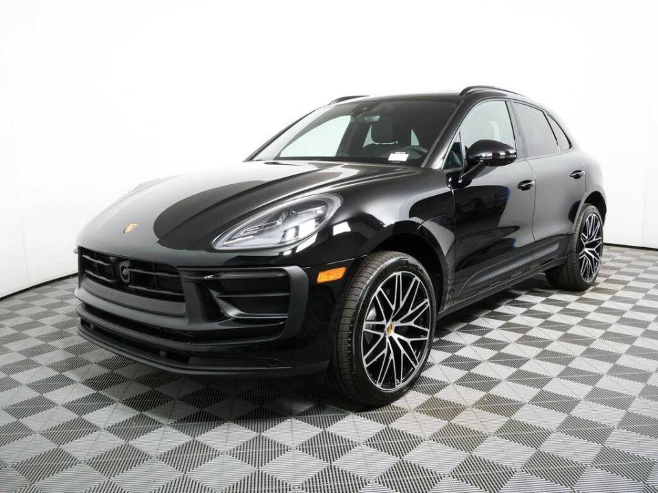 2026 Porsche Macan T