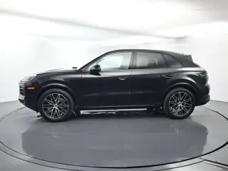 2025 Porsche Cayenne Base - Photo 13