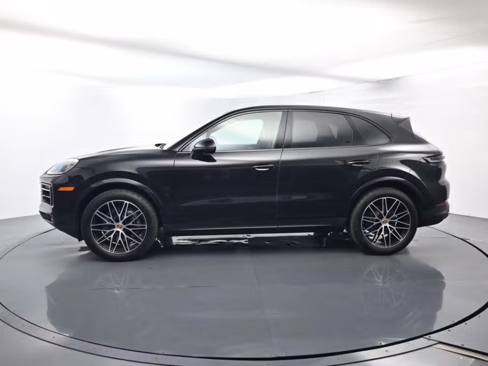2025 Porsche Cayenne Base - Photo 11