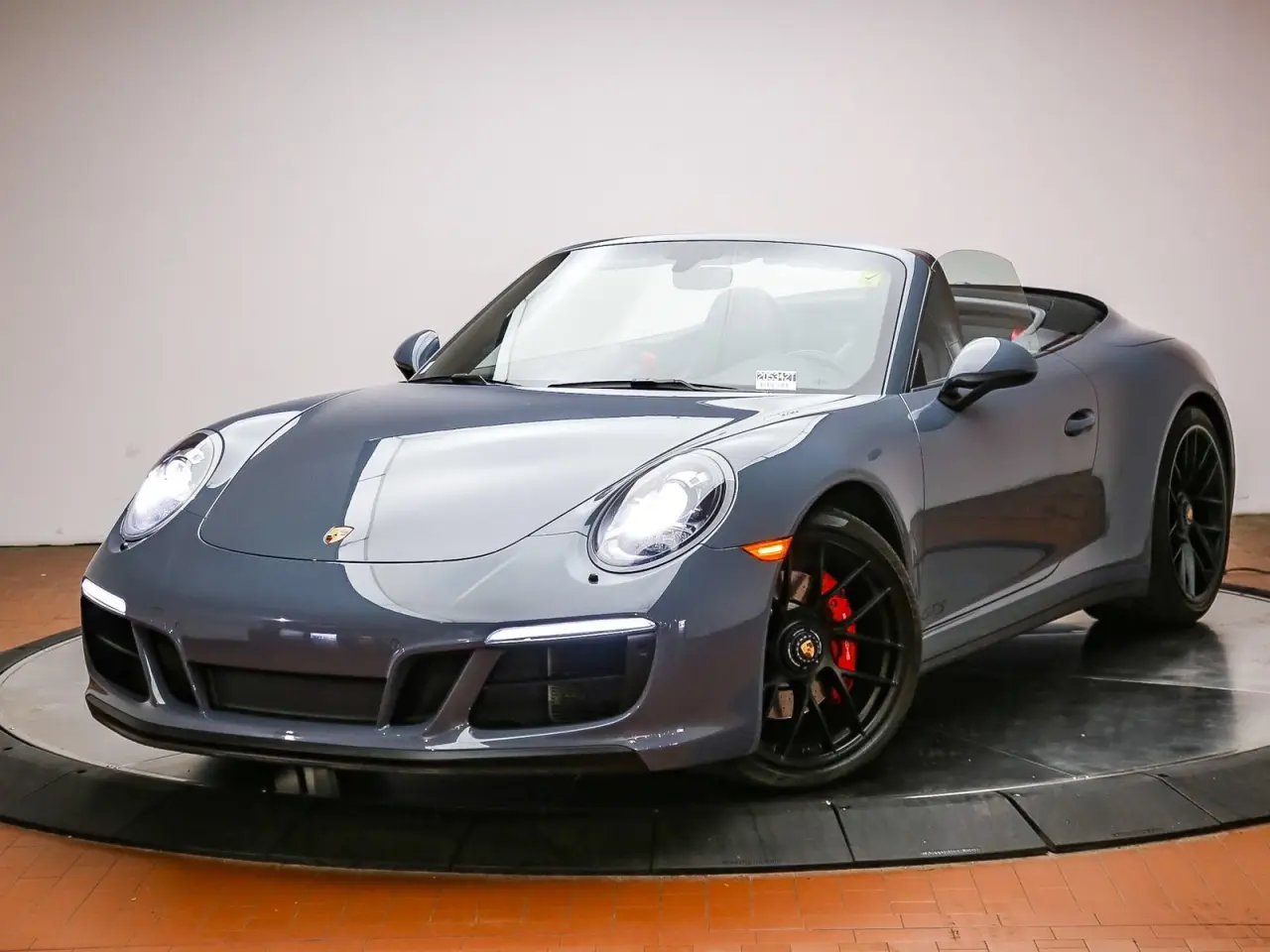 2018 Porsche 911 Carrera GTS