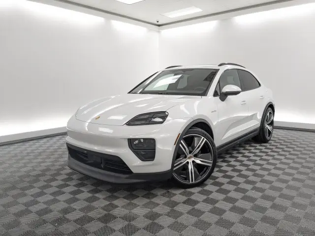 2025 Porsche Macan Base - Photo 6