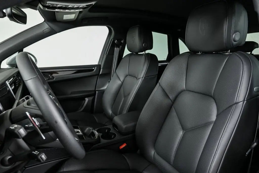 2026 Porsche Macan Base - Photo 40
