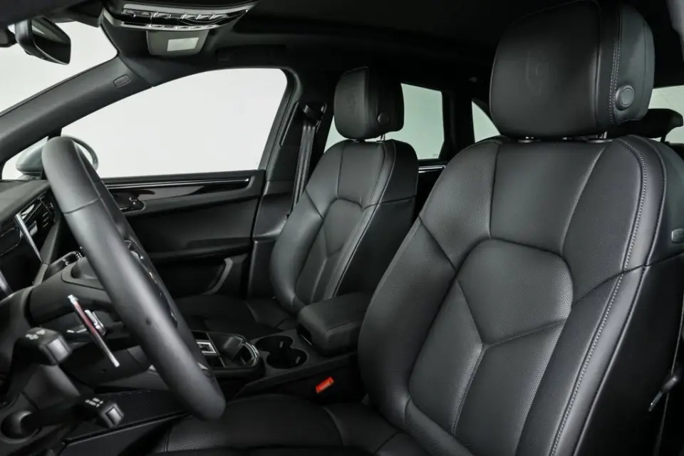 2026 Porsche Macan Base - Photo 39