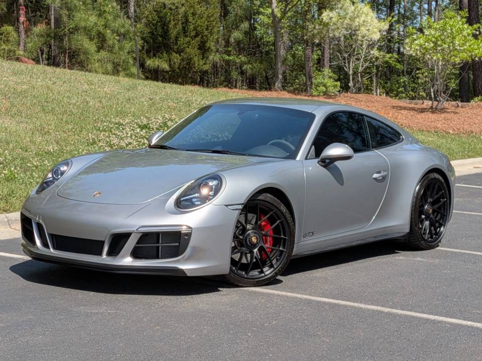 2019 Porsche 911 GTS