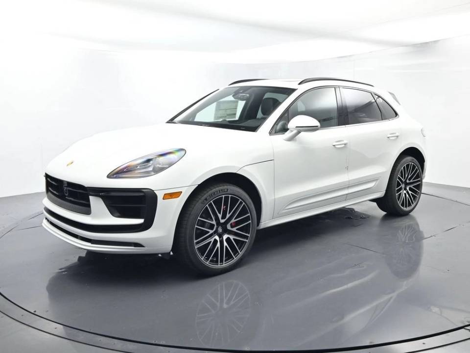 2026 Porsche Macan