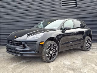 2026 Porsche Macan T's photo