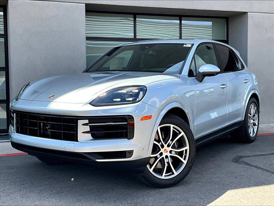 2025 Porsche Cayenne Base