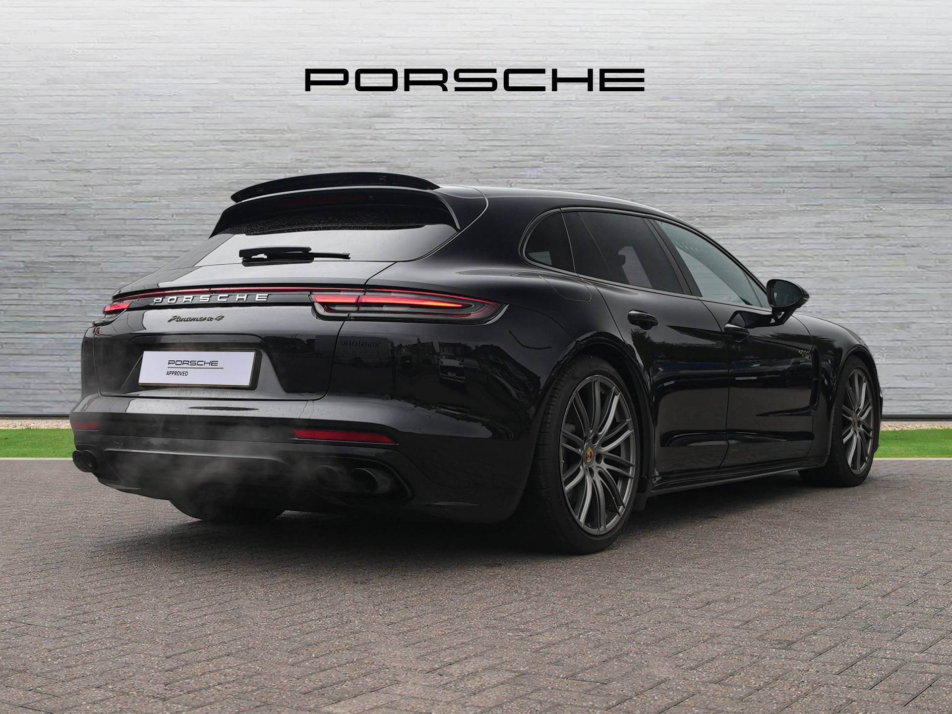 Panamera 4 E-Hybrid Sport Turismo, photo 2 of 46