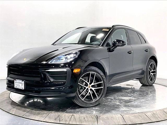 2023 Porsche Macan Base