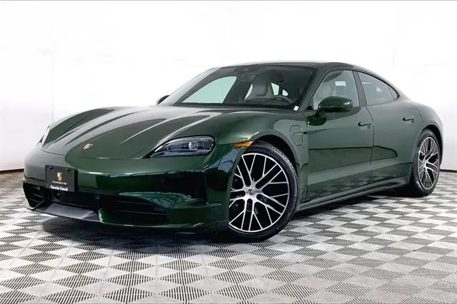 2025 Porsche Taycan Base - Photo 7