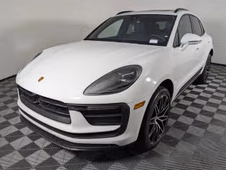 2026 Porsche Macan's photo